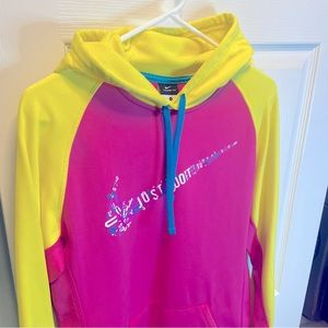 NIKE THERMA-FIT SWEATER WOMEN’S SMALL